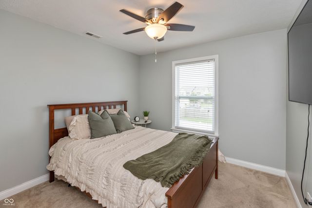 4674 Maplelawn Drive, Columbus, IN 47203
