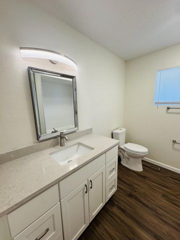 4707 Huntington Drive NE, Albuquerque, NM 87111