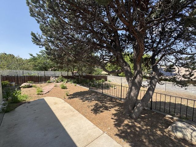 4707 Huntington Drive NE, Albuquerque, NM 87111