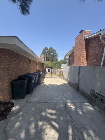4707 Huntington Drive NE, Albuquerque, NM 87111