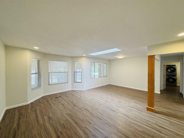 4707 Huntington Drive NE, Albuquerque, NM 87111