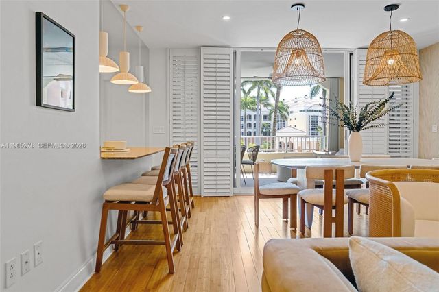 725 Crandon Blvd 203, Key Biscayne, FL 33149