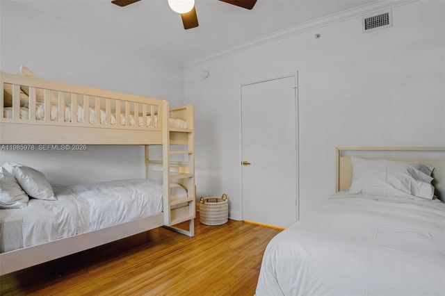 725 Crandon Blvd 203, Key Biscayne, FL 33149