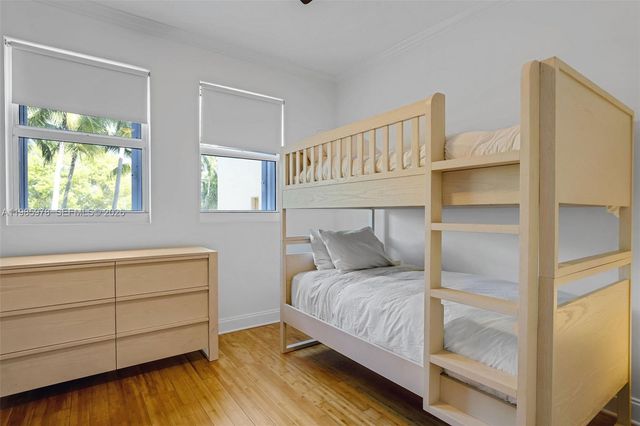 725 Crandon Blvd 203, Key Biscayne, FL 33149