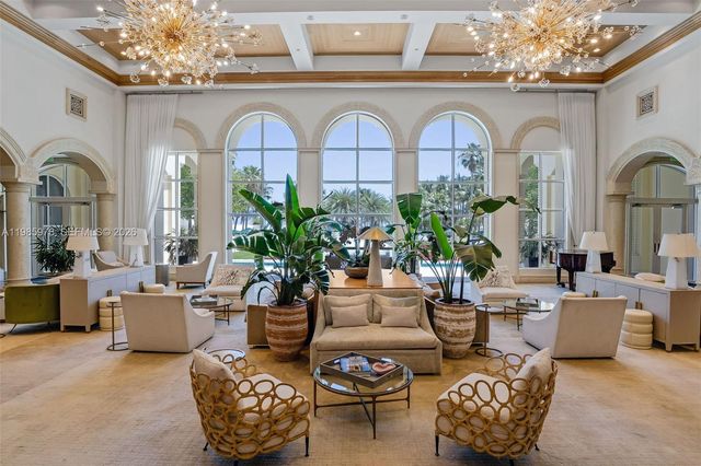 725 Crandon Blvd 203, Key Biscayne, FL 33149