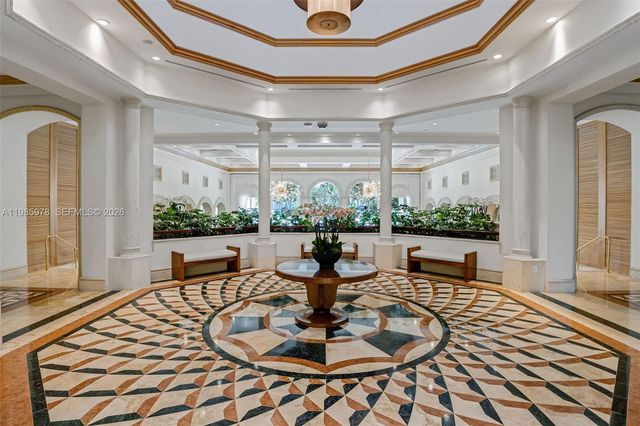 725 Crandon Blvd 203, Key Biscayne, FL 33149