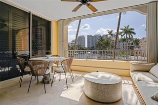 725 Crandon Blvd 203, Key Biscayne, FL 33149