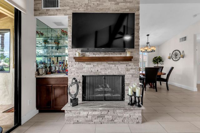 260 Calle Del Verano, Palm Desert, CA 92260