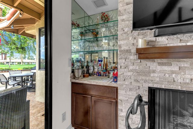 260 Calle Del Verano, Palm Desert, CA 92260
