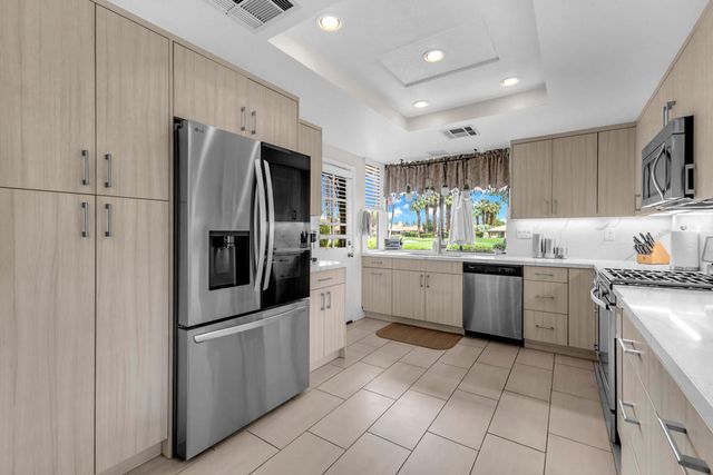260 Calle Del Verano, Palm Desert, CA 92260