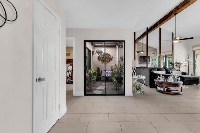 260 Calle Del Verano, Palm Desert, CA 92260
