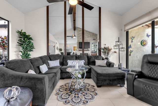 260 Calle Del Verano, Palm Desert, CA 92260