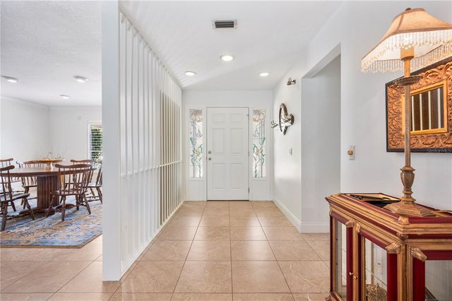 521 CENTURY OAK COURT, Lakeland, FL 33813