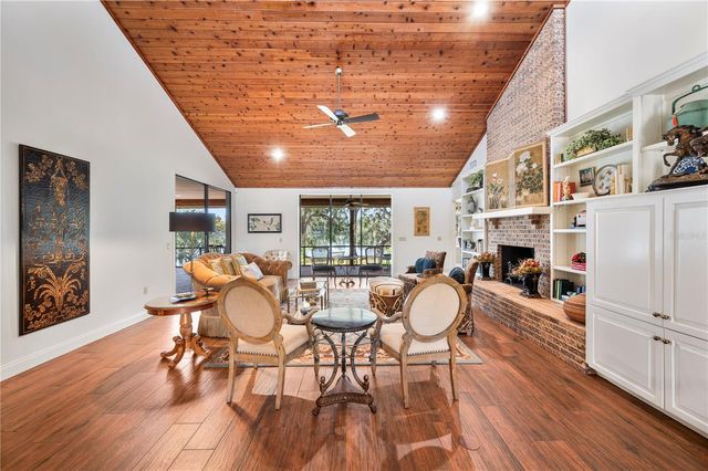 521 CENTURY OAK COURT, Lakeland, FL 33813