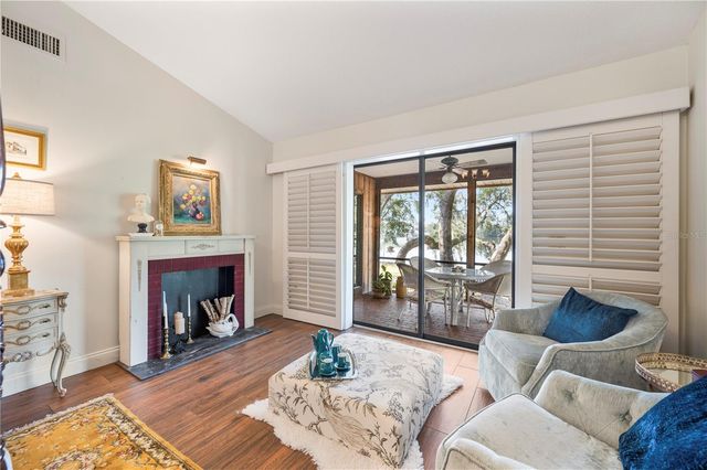 521 CENTURY OAK COURT, Lakeland, FL 33813