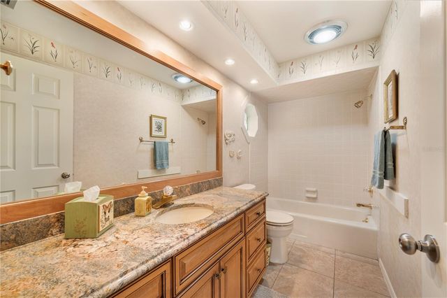 521 CENTURY OAK COURT, Lakeland, FL 33813