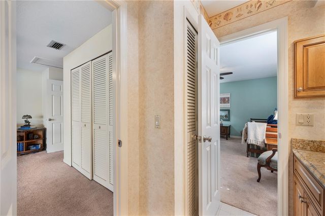 521 CENTURY OAK COURT, Lakeland, FL 33813