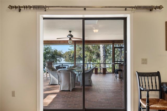 521 CENTURY OAK COURT, Lakeland, FL 33813