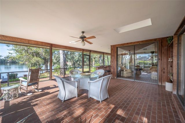 521 CENTURY OAK COURT, Lakeland, FL 33813