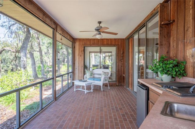 521 CENTURY OAK COURT, Lakeland, FL 33813