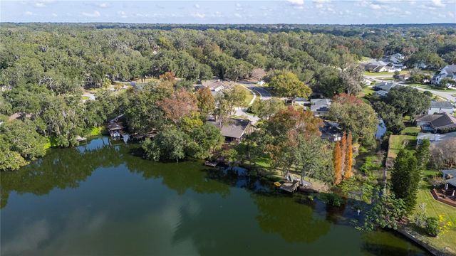 521 CENTURY OAK COURT, Lakeland, FL 33813
