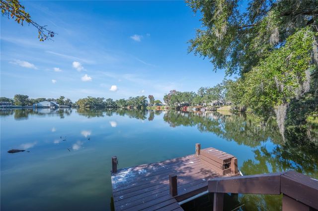 521 CENTURY OAK COURT, Lakeland, FL 33813