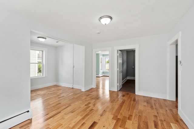 25 Cane St, Fitchburg, MA 01420