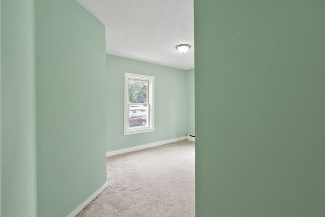 25 Cane St, Fitchburg, MA 01420