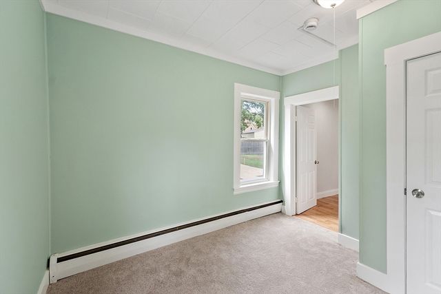 25 Cane St, Fitchburg, MA 01420