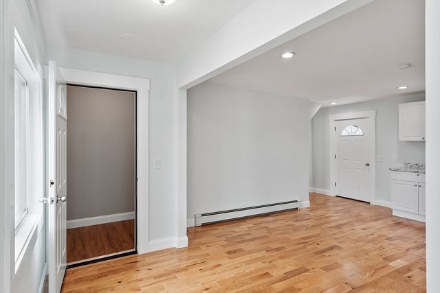 25 Cane St, Fitchburg, MA 01420