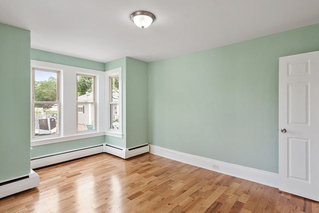 25 Cane St, Fitchburg, MA 01420