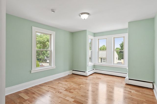 25 Cane St, Fitchburg, MA 01420