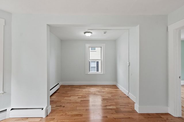 25 Cane St, Fitchburg, MA 01420