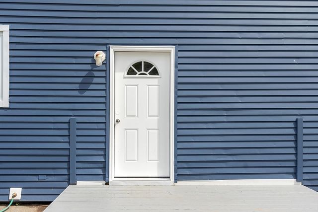 25 Cane St, Fitchburg, MA 01420