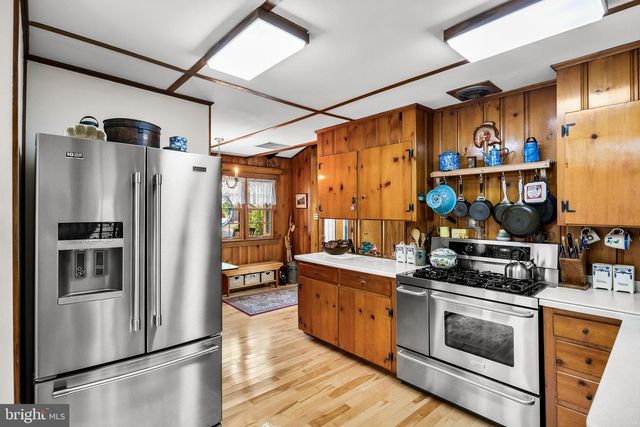 240 CHICAGAMI TRL, Medford, NJ 08055