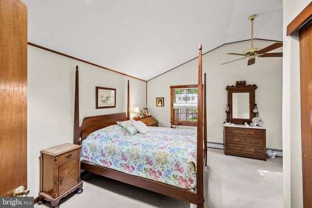 240 CHICAGAMI TRL, Medford, NJ 08055