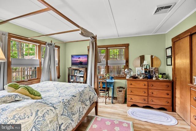 240 CHICAGAMI TRL, Medford, NJ 08055