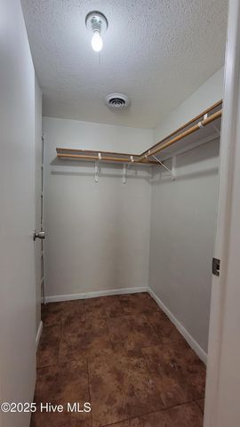 1253 E Davis Road, Jacksonville, NC 28546
