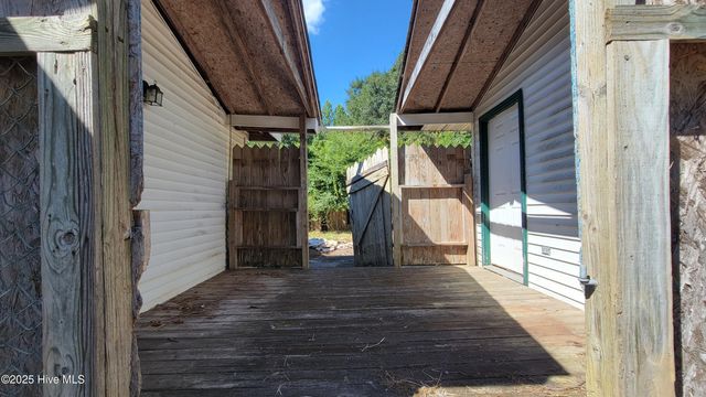 1253 E Davis Road, Jacksonville, NC 28546