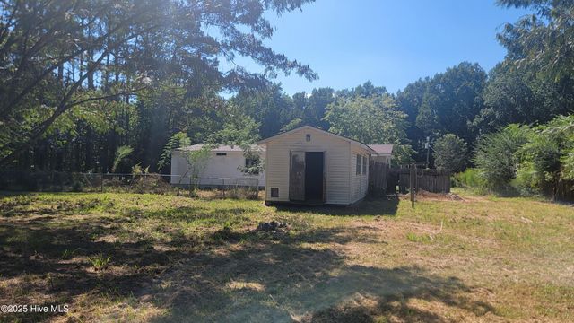 1253 E Davis Road, Jacksonville, NC 28546