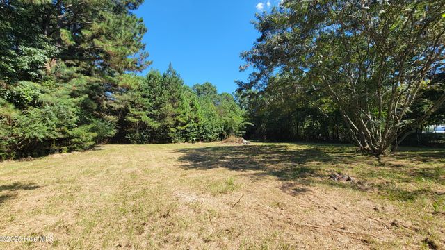 1253 E Davis Road, Jacksonville, NC 28546