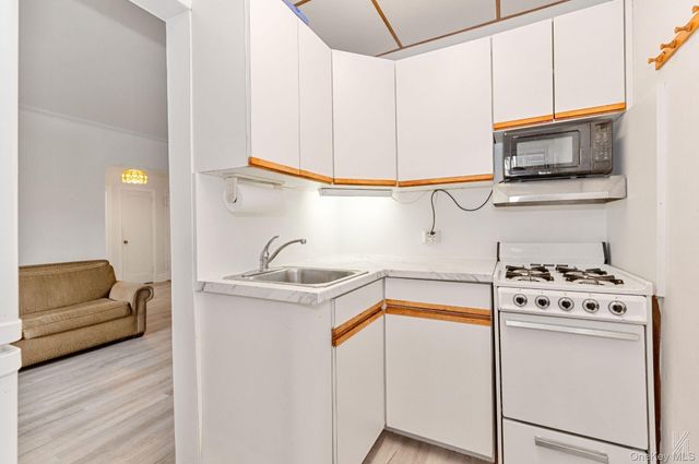 35-24 78th Street B56, Jackson Heights, NY 11372