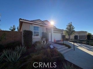395 Knotgrass Street, Hemet, CA 92543