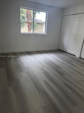 2179 Hacienda Ter 2179, Weston, FL 33327