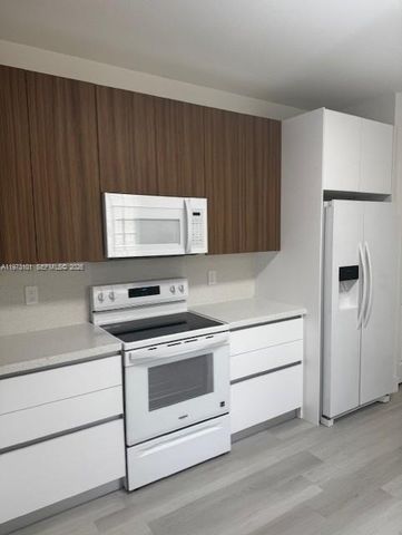 2179 Hacienda Ter 2179, Weston, FL 33327