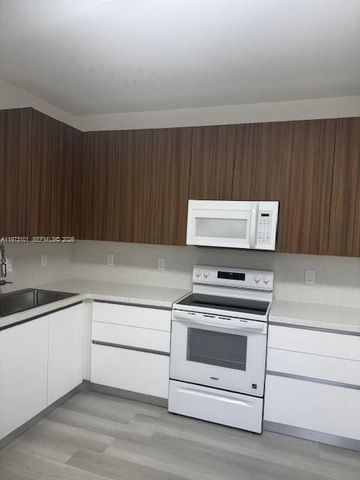 2179 Hacienda Ter 2179, Weston, FL 33327