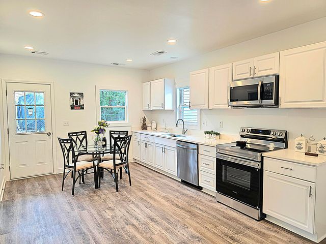 106 Graham Lane, Summerville, SC 29483