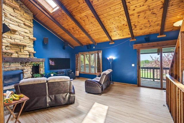 26 Appleby Circle, Mazomanie, WI 53560