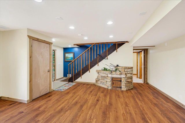 26 Appleby Circle, Mazomanie, WI 53560