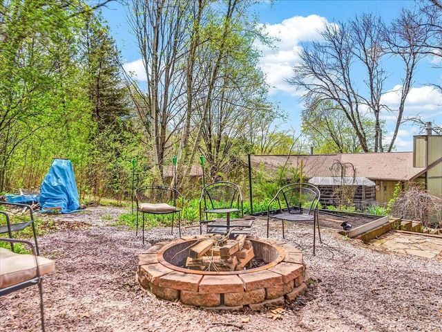 26 Appleby Circle, Mazomanie, WI 53560